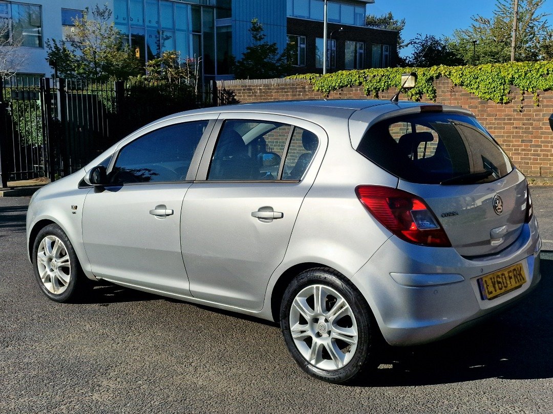 2010 VAUXHALL Corsa Automatic 1398 Automatic For Sale image 5