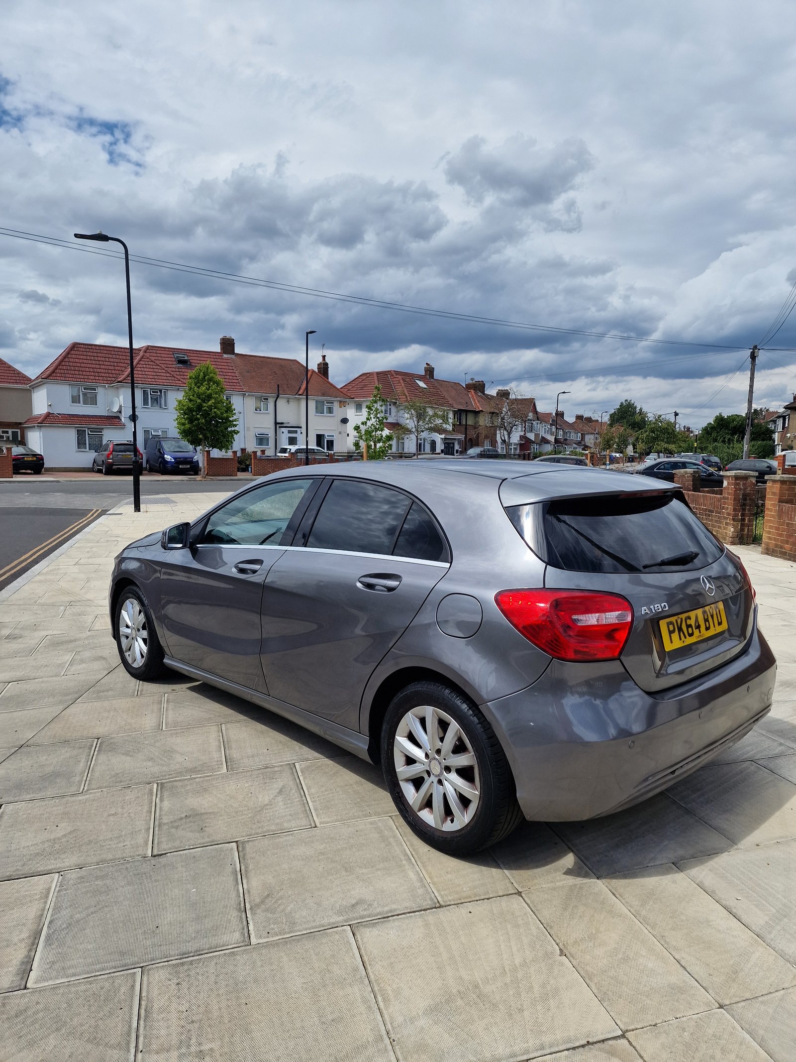 2014 MERCEDES-BENZ A180 SE Automatic 1595 Automatic For Sale image 4